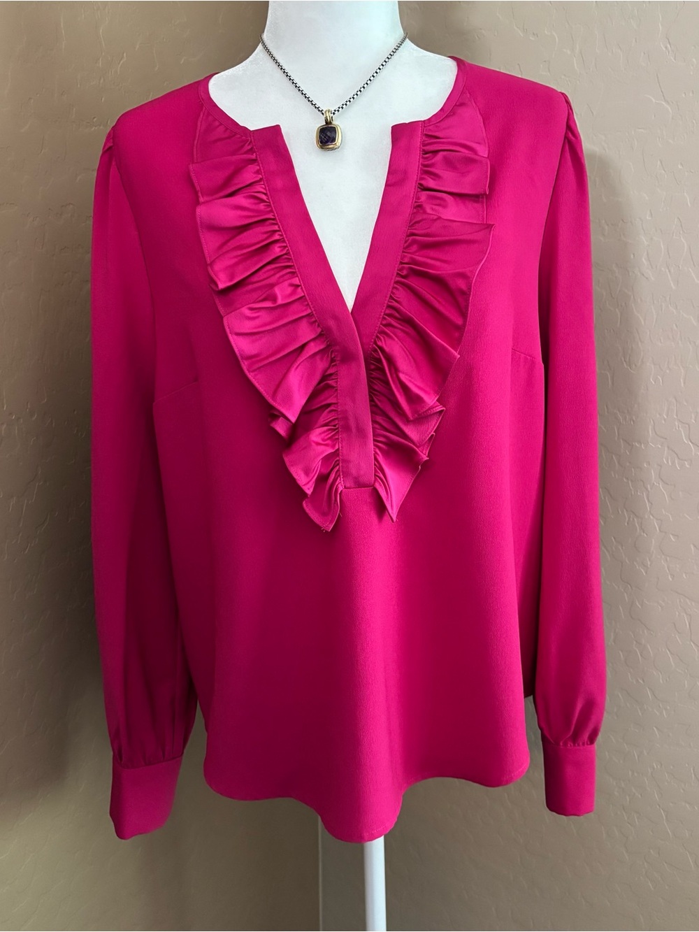 J. CREW 💕 V-Neck Ruffle Blouse - Picture 13 of 14